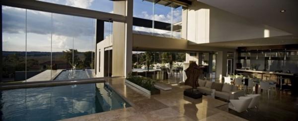Joc House by Nico van der Meulen Architects