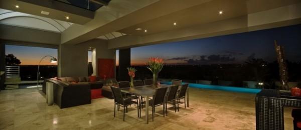 Joc House by Nico van der Meulen Architects