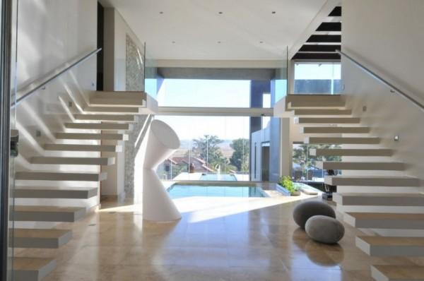 Joc House by Nico van der Meulen Architects