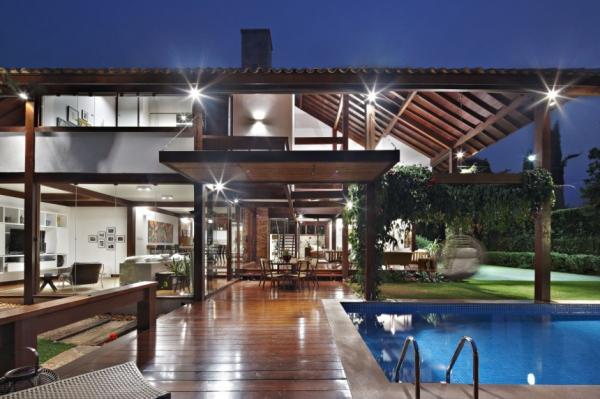 Garden House by David Guerra