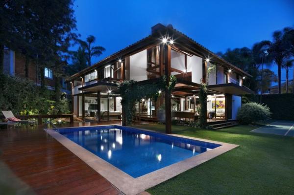 Garden House by David Guerra