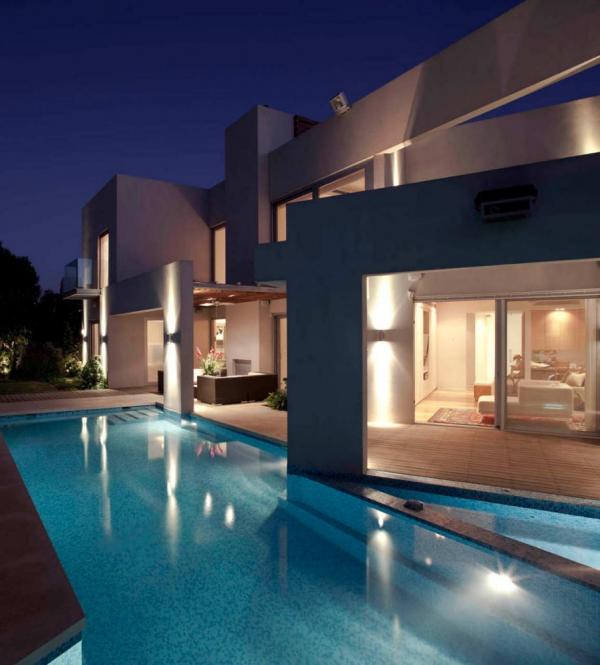 DG House