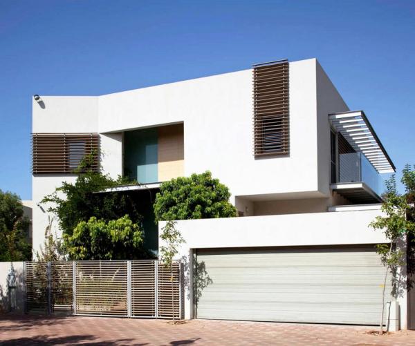 DG House
