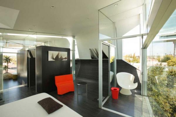 The Skywave house