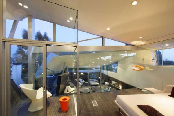 The Skywave house