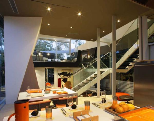 The Skywave house