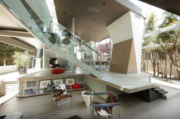 The Skywave house