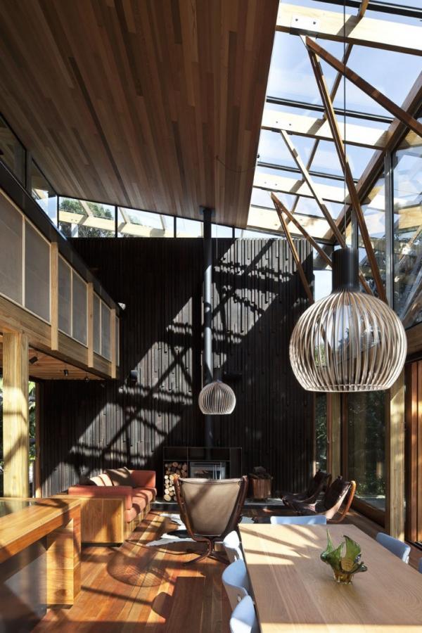 Under Pohutukawa Beach House