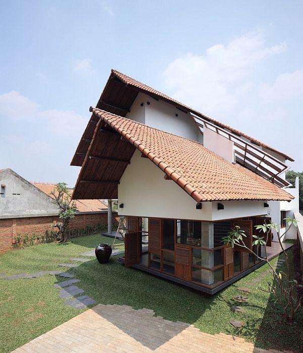 The Distort House