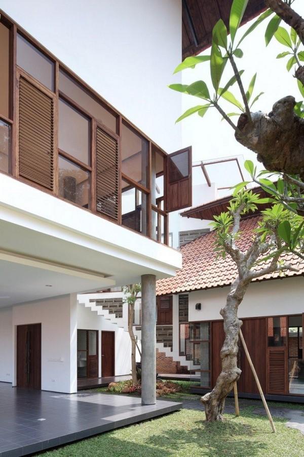 The Distort House