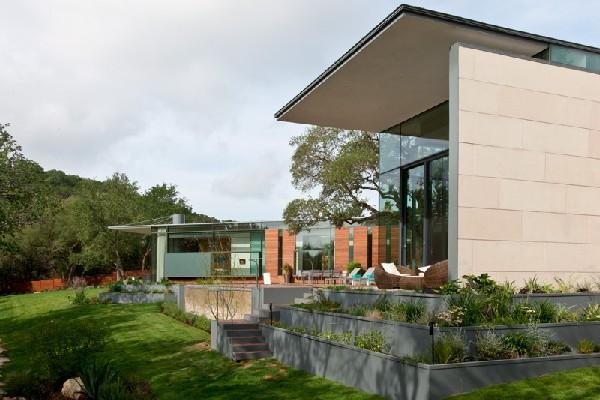 Cascading Creek House by Bercy Chen Studio