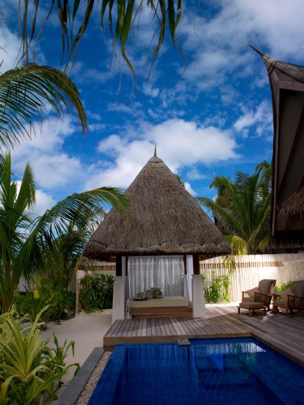 Jumeirah Vittaveli Resort in Maldives