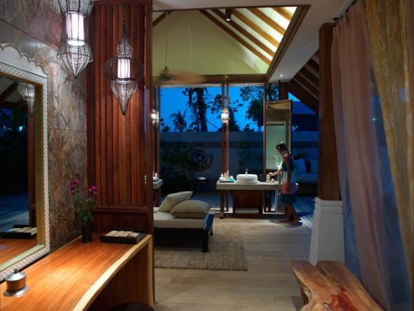 Jumeirah Vittaveli Resort in Maldives