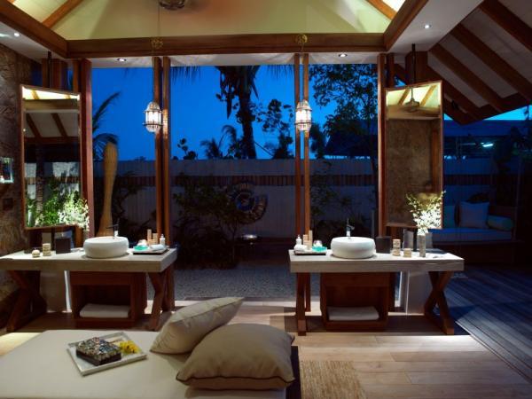 Jumeirah Vittaveli Resort in Maldives