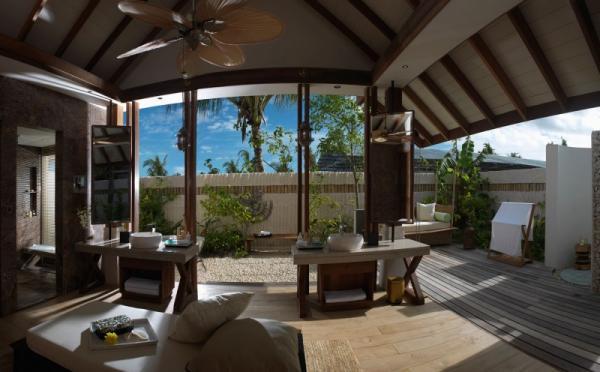 Jumeirah Vittaveli Resort in Maldives