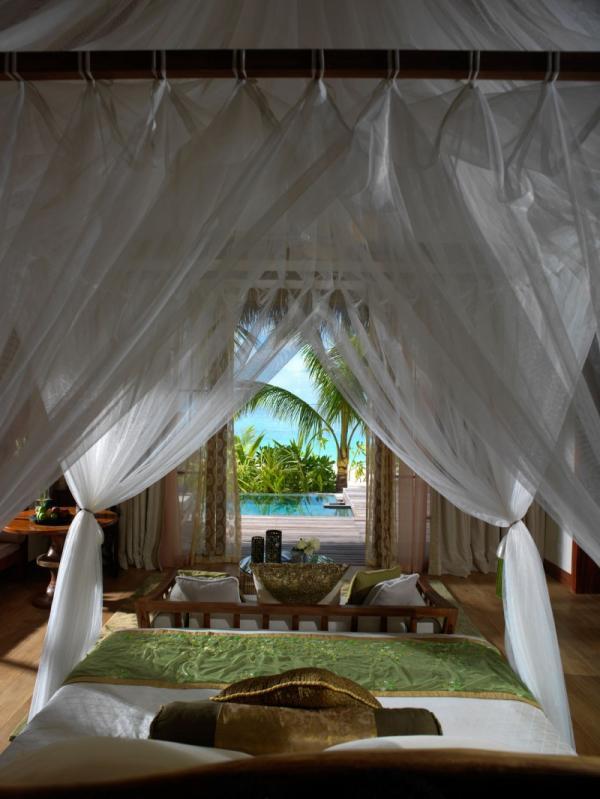 Jumeirah Vittaveli Resort in Maldives