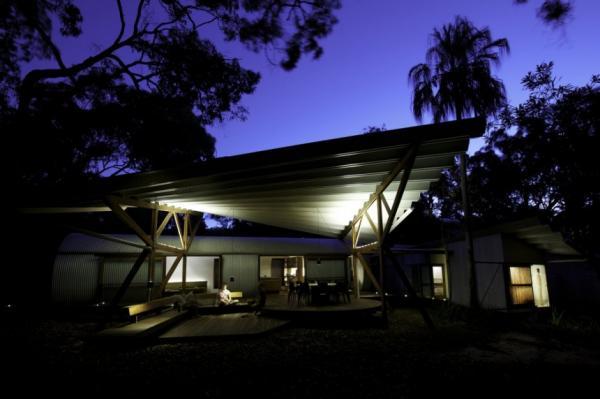 Drew House by Simon Laws
