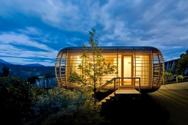 Fincube House