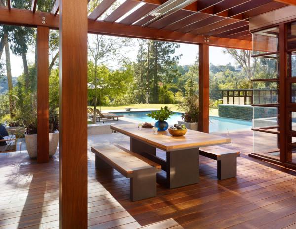 Luxury Villa in Mandeville Canyon