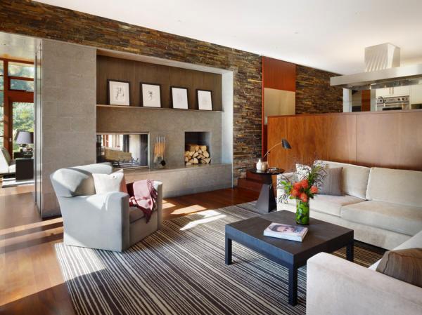 Luxury Villa in Mandeville Canyon
