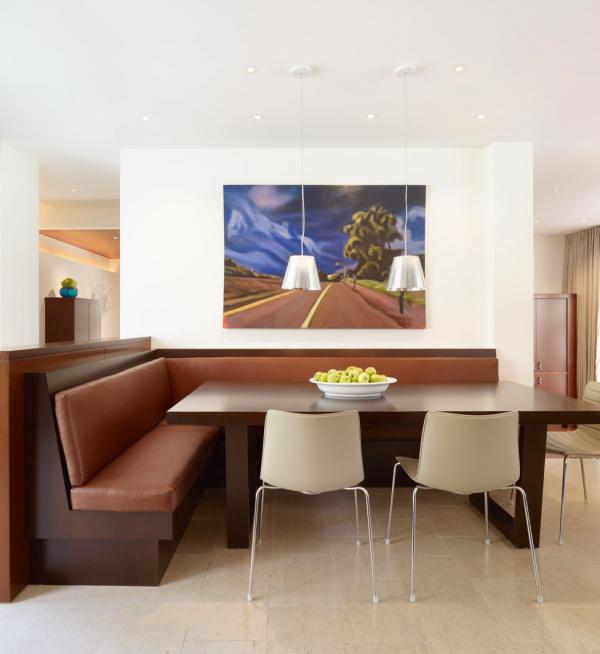 Luxury Villa in Mandeville Canyon