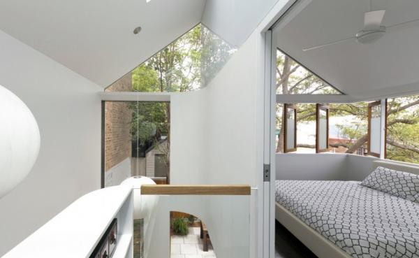 Elliott Ripper House by Christopher Polly Architect