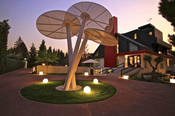 Spectacular Modern Villa in Madrid