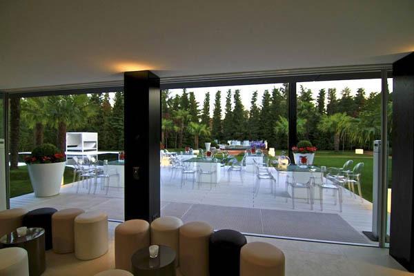 Spectacular Modern Villa in Madrid