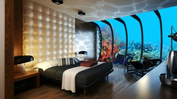 Water Discus Underwater Hotel