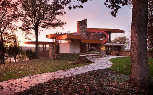 Chenequa Residence