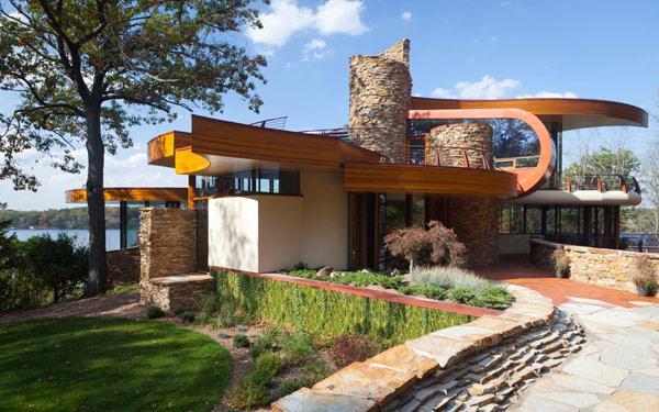Chenequa Residence