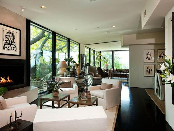 A Contemporary House in Los Angeles