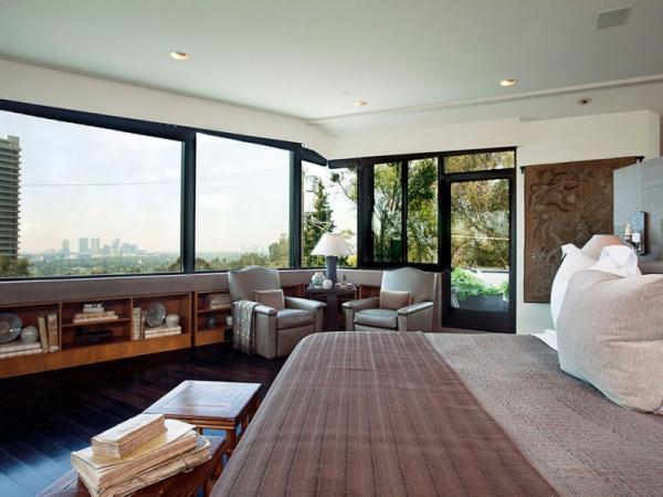 A Contemporary House in Los Angeles