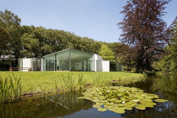 Villa 4.0 by Dick van Gameren Architects