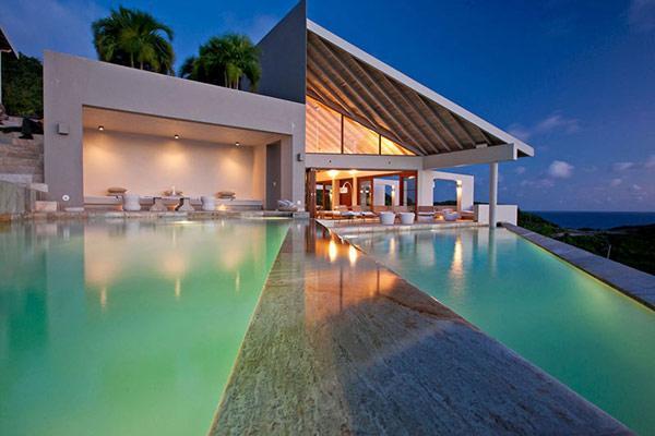 100 Pond Bay Estate