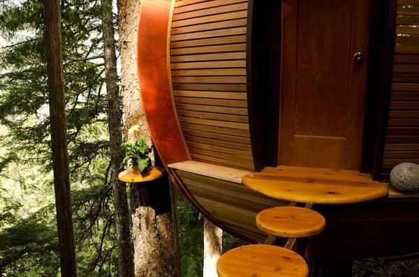 HemLoft Treehouse by Joel Allen