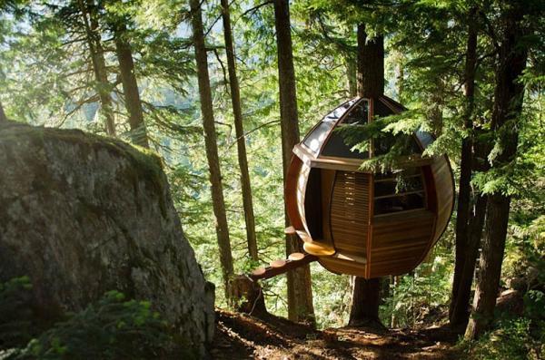 HemLoft Treehouse by Joel Allen