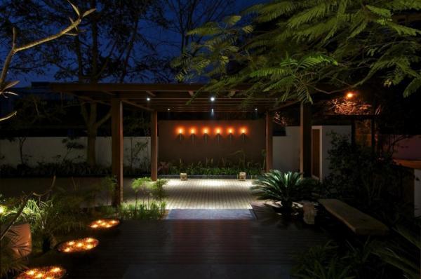Courtyard House