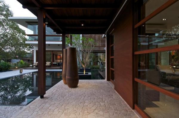 Courtyard House