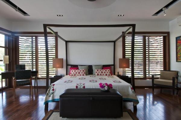 Courtyard House