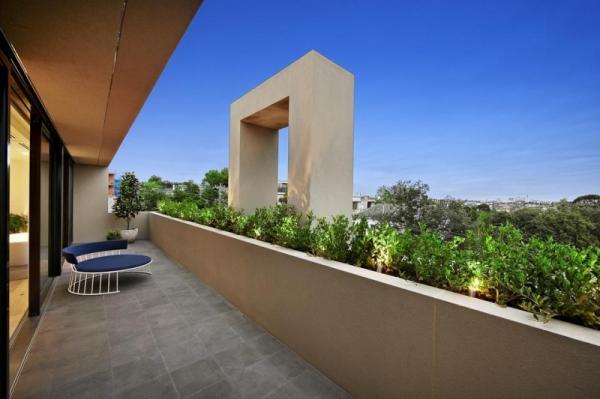 Domain Road Residence