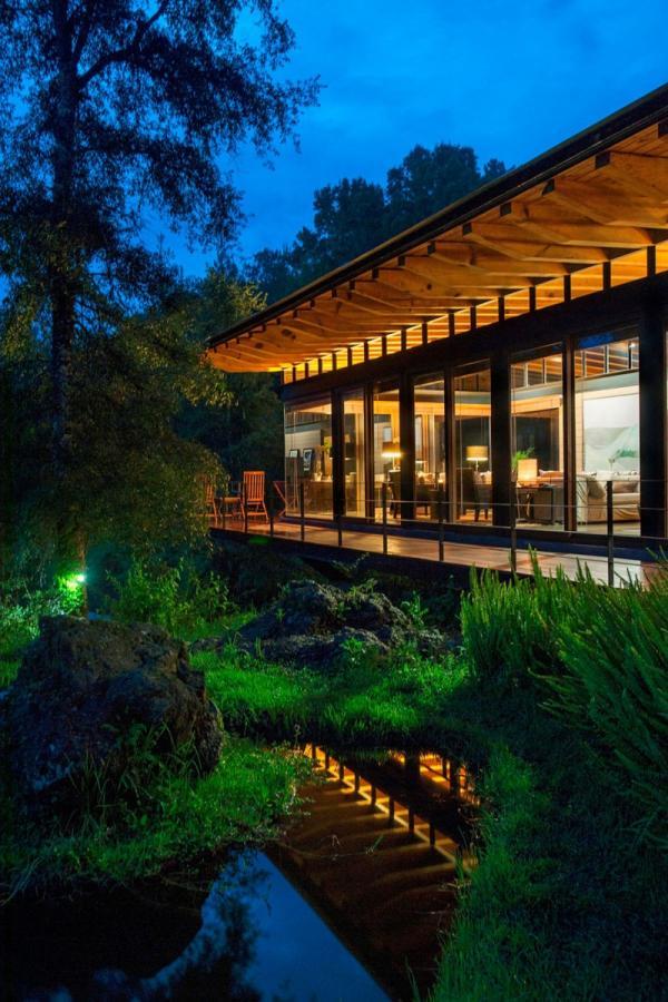 San Sen House