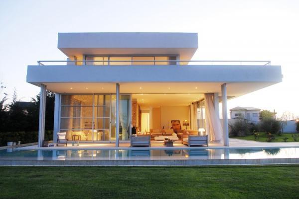 Agua House
