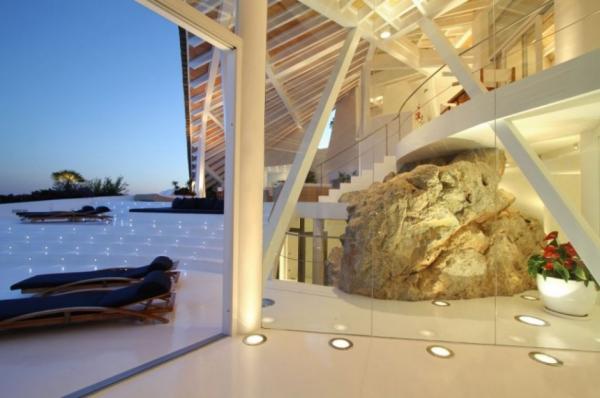Bird House by Alberto Rubio
