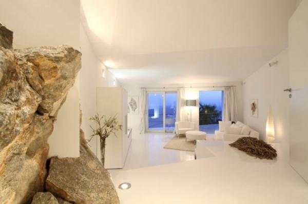 Bird House by Alberto Rubio