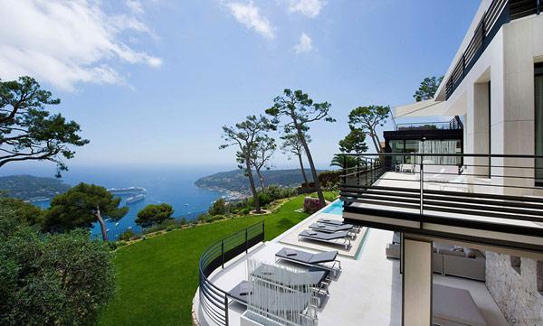 20 Examples of Luxury Villas