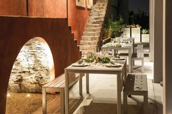 Zash Country Boutique Hotel