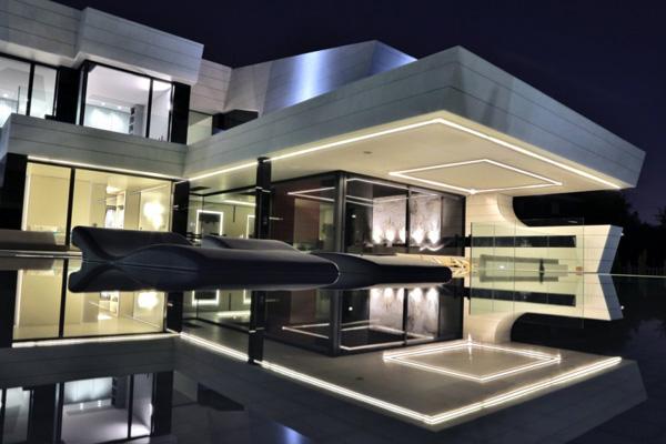 Balcony House
