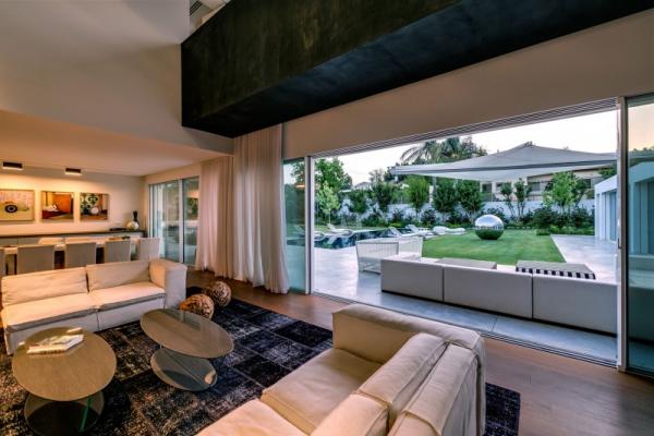Contemporary Villa in Ramot Hashavim