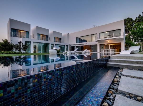 Contemporary Villa in Ramot Hashavim